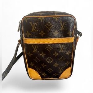 ✨ Louis Vuitton Monogram Danube PM Crossbody